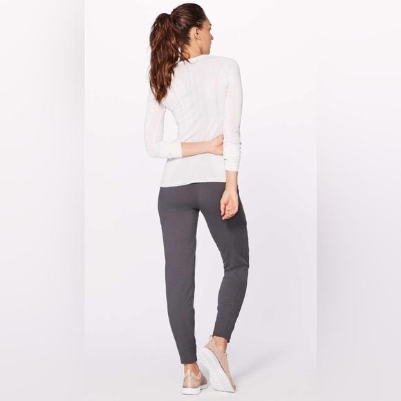 Lululemon Run On Jogger - Size 8 Dark Carbon - Picture 3 of 9